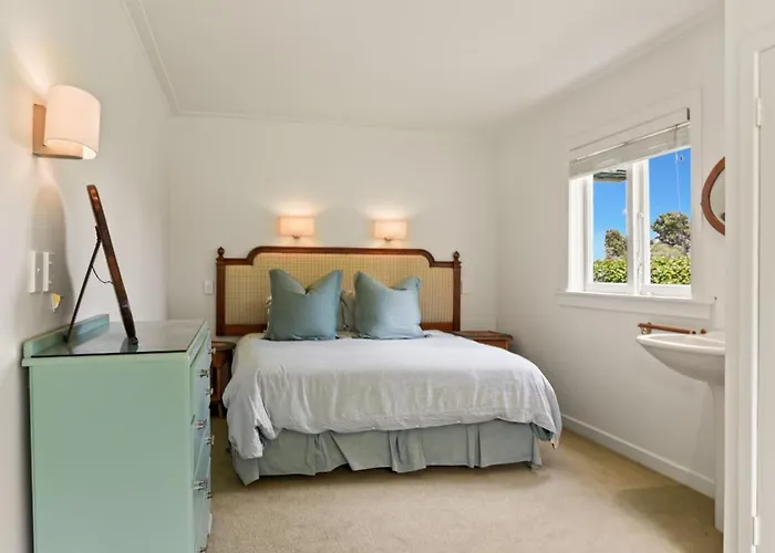 Te Puaha | River & Lakefront Retreat * Rotorua