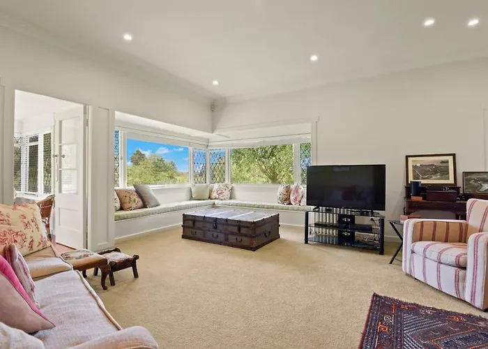 Te Puaha | River & Lakefront Retreat * Rotorua